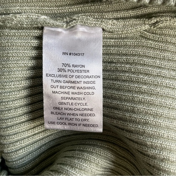 Planet Heart Juniors Ribbed Lace Trim Long Sleeve Top - Picture 6 of 7